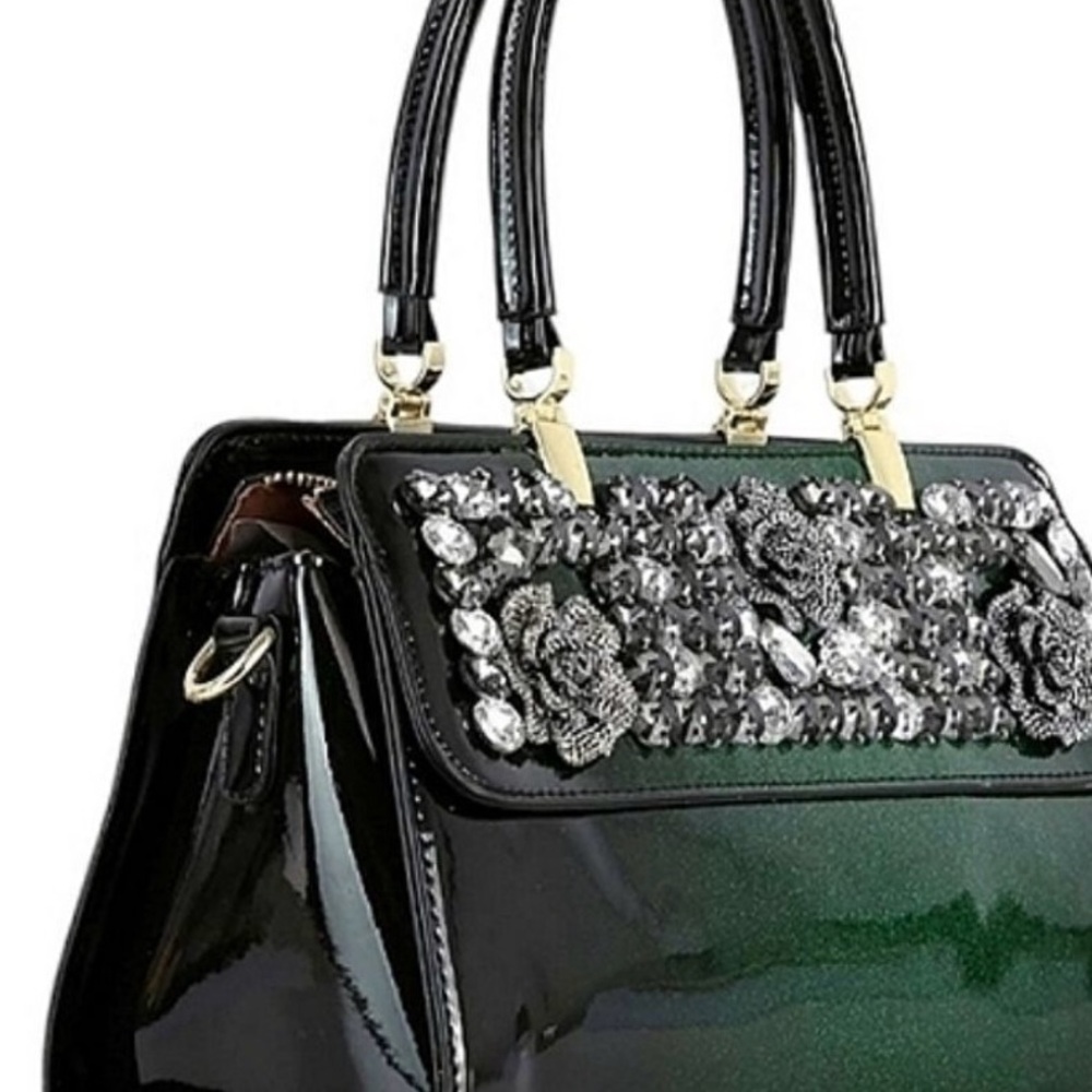 Elegant Black and Green Handbag